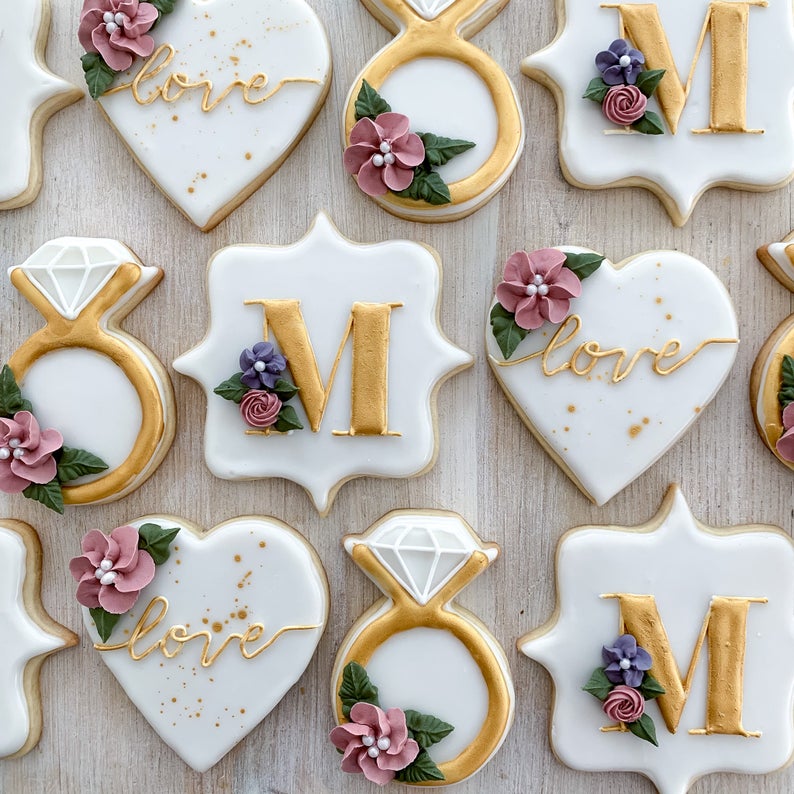 wedding sugar cookies, wedding shower cookies, bridal shower foods, bridal shower cookies, wedding favours, decorated wedding shower cookies